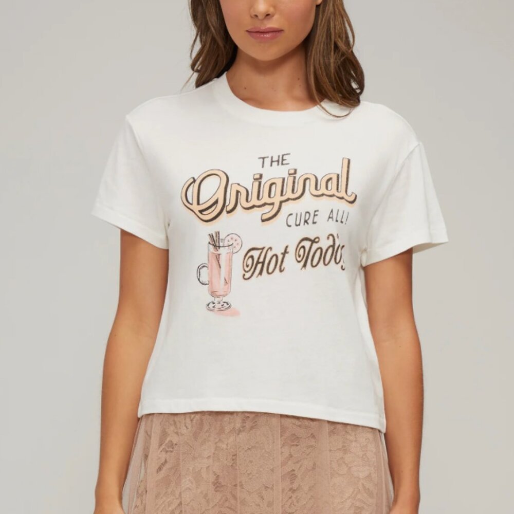 WILDFOX Size M Ivory Hot Toddy Jamie Tee